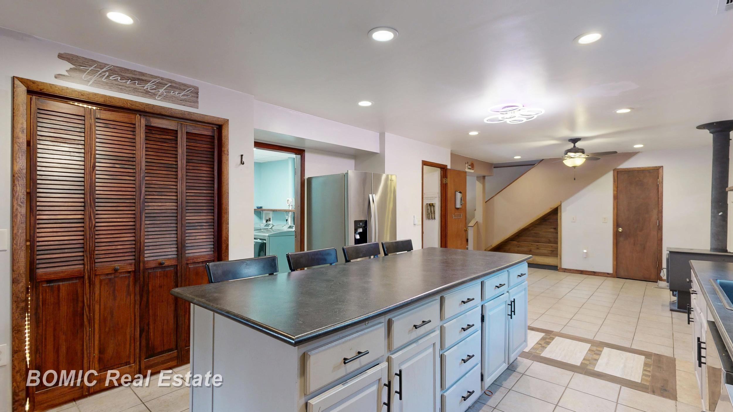 2405 Deer Creek Trail