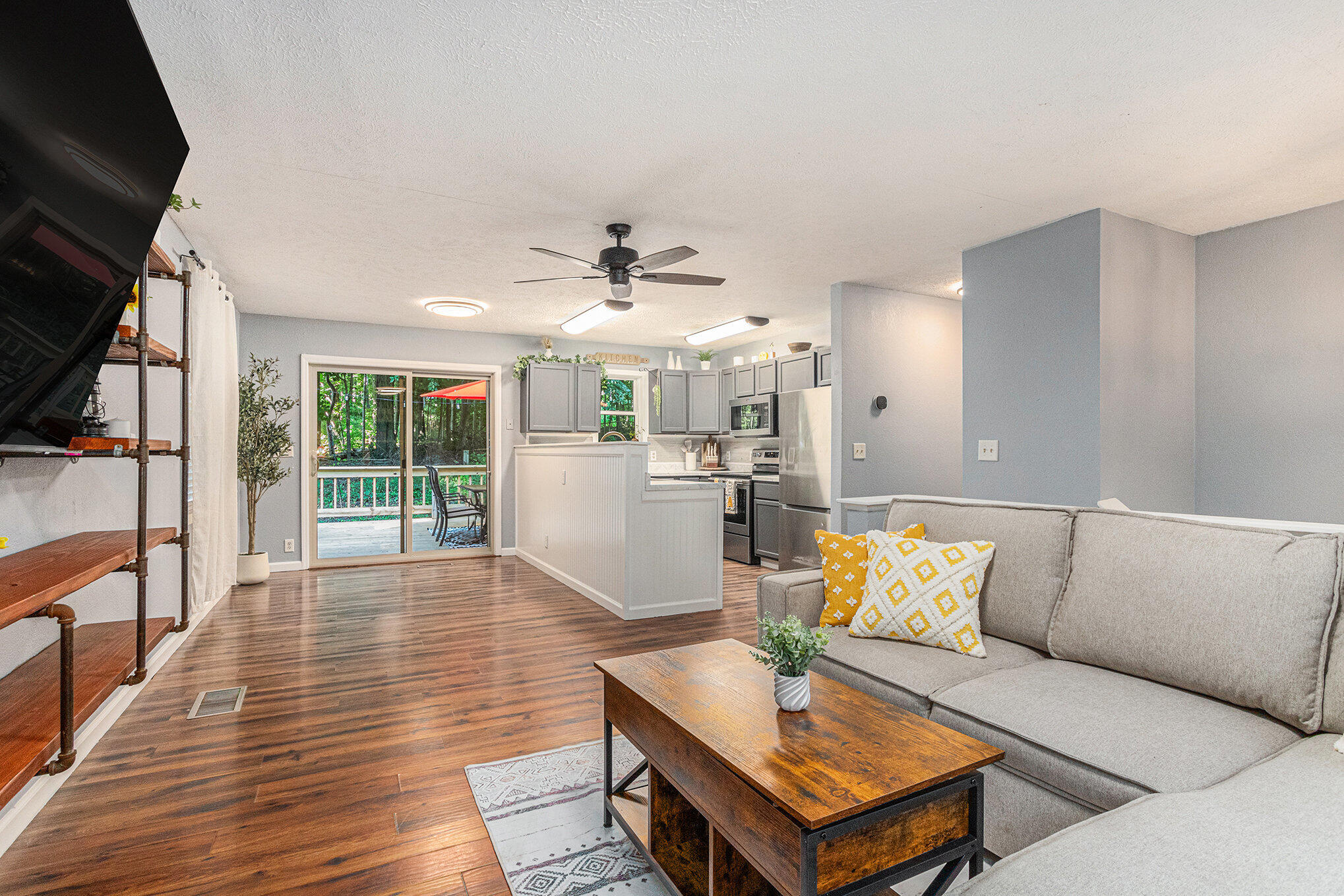 2645 Oak Forest Road