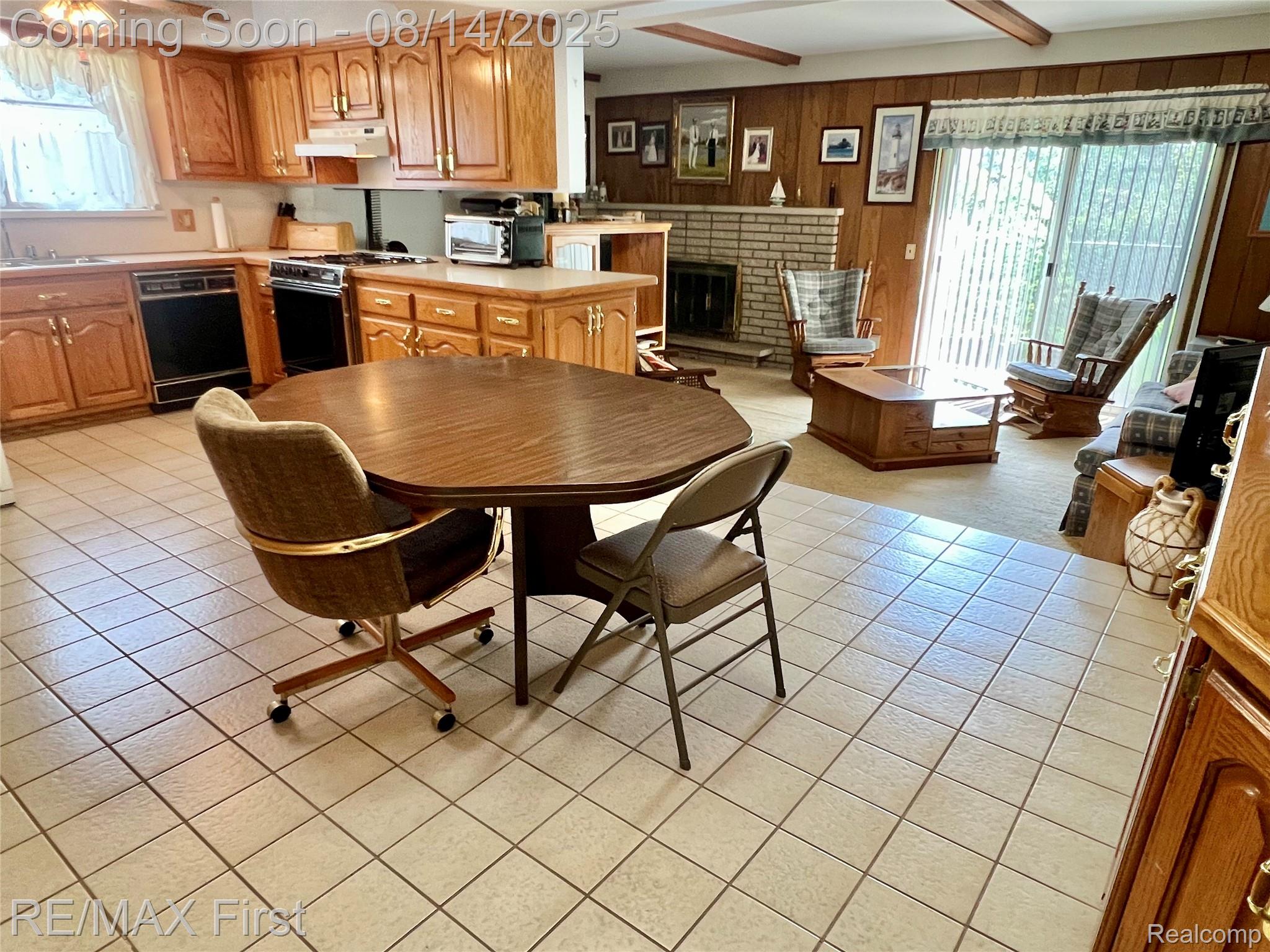 14618 Ivanhoe Drive
