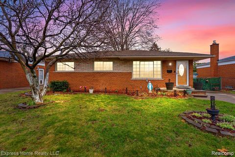 26552 Wagner Avenue Warren City MI 48089