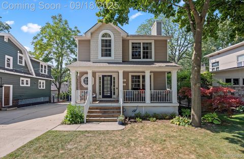 821 Forestdale Road Royal Oak City MI 48067