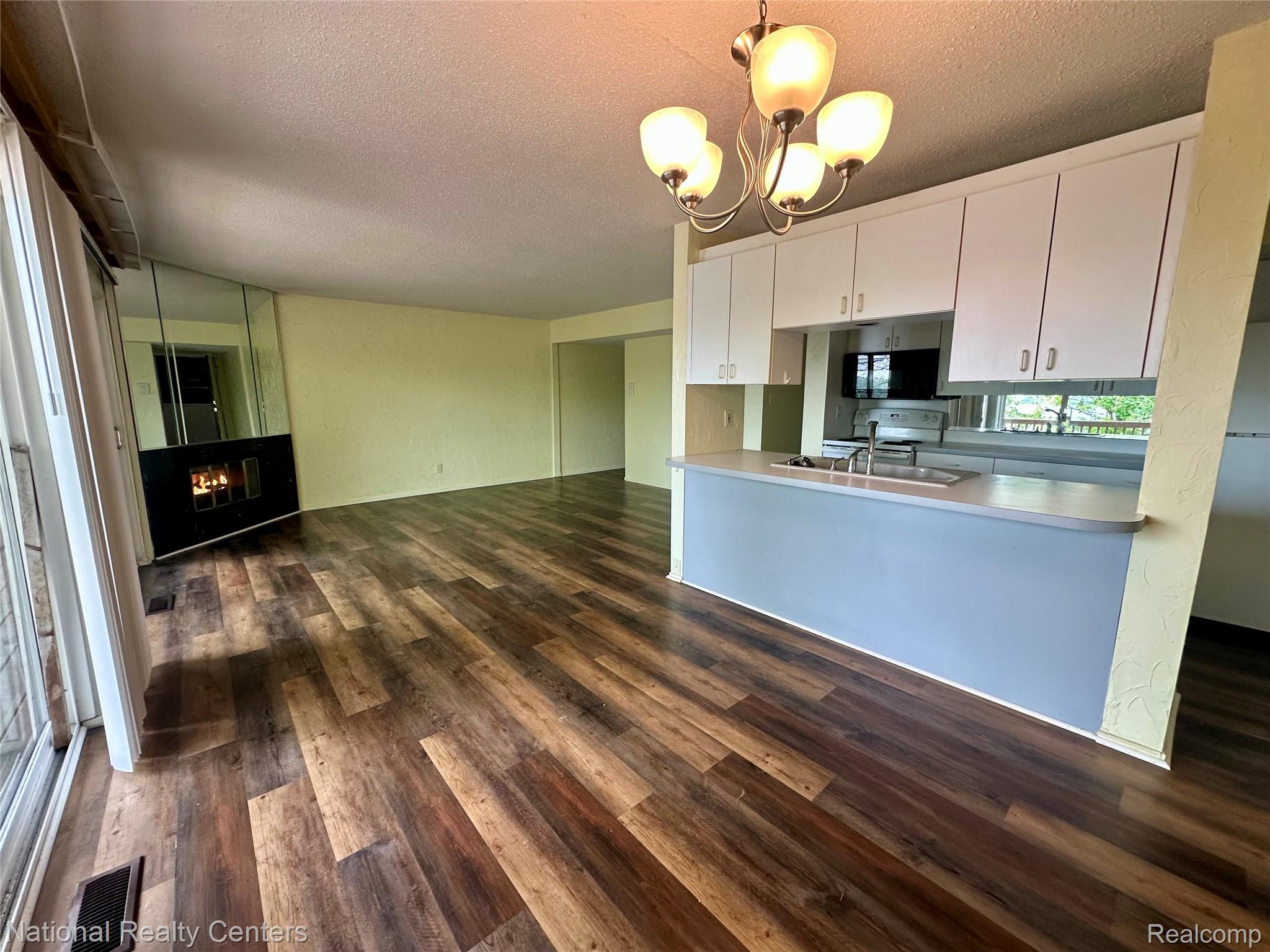 1744 Grove Road A-101
