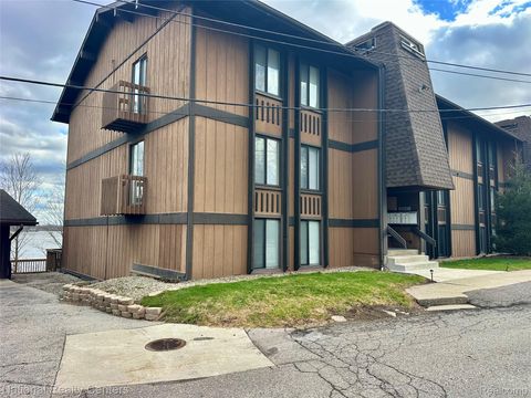 1744 Grove Road A-101 Ypsilanti Charter Township MI 48198