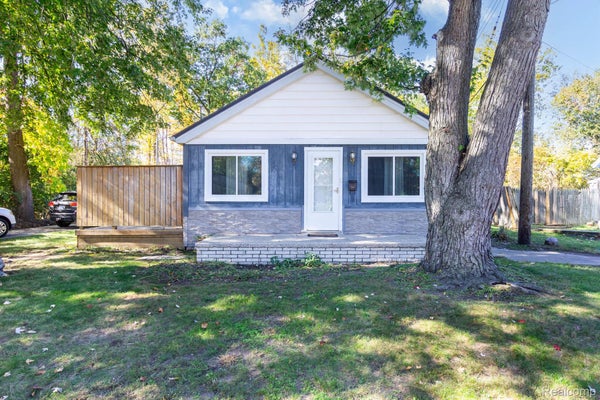 7869 NIGHTINGALE ST, DEARBORN HEIGHTS, MI 48127 - Image 85242e13bf8c7e33617385cec8c2e18f/1751725913