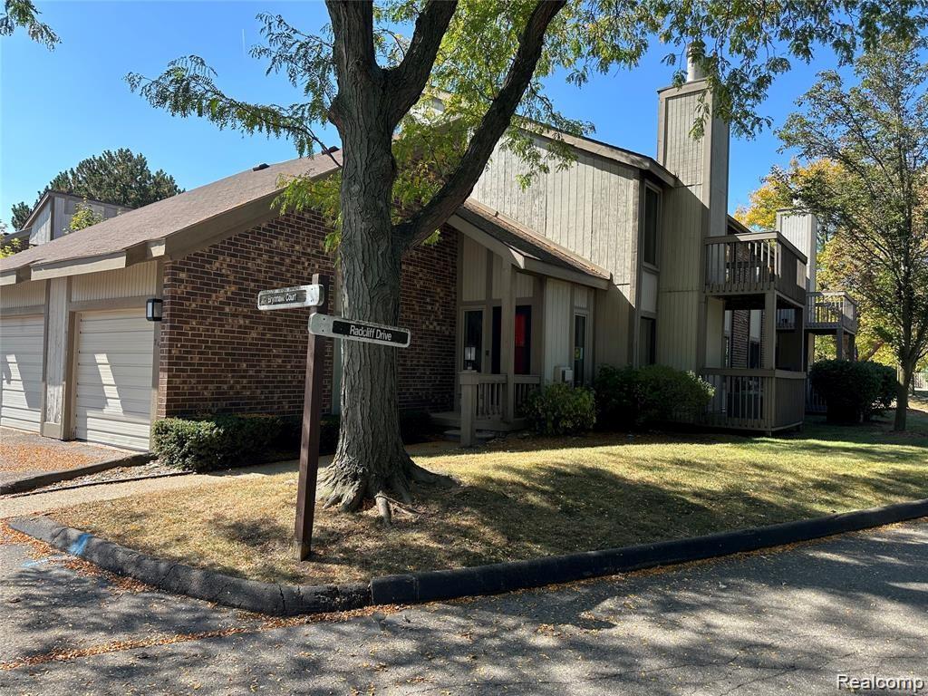 7490 S Brynmawr Court