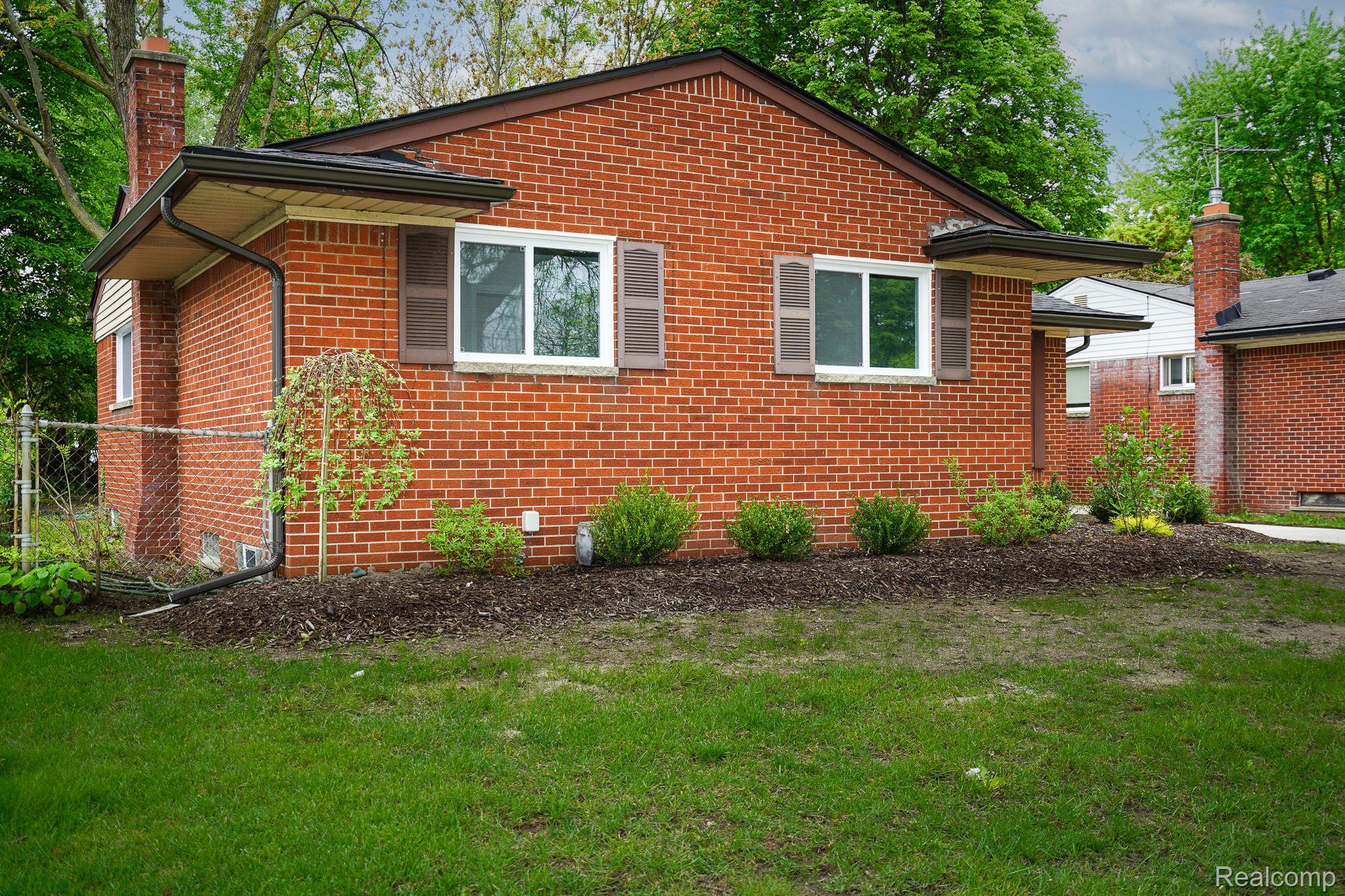 30644 HAYES Road