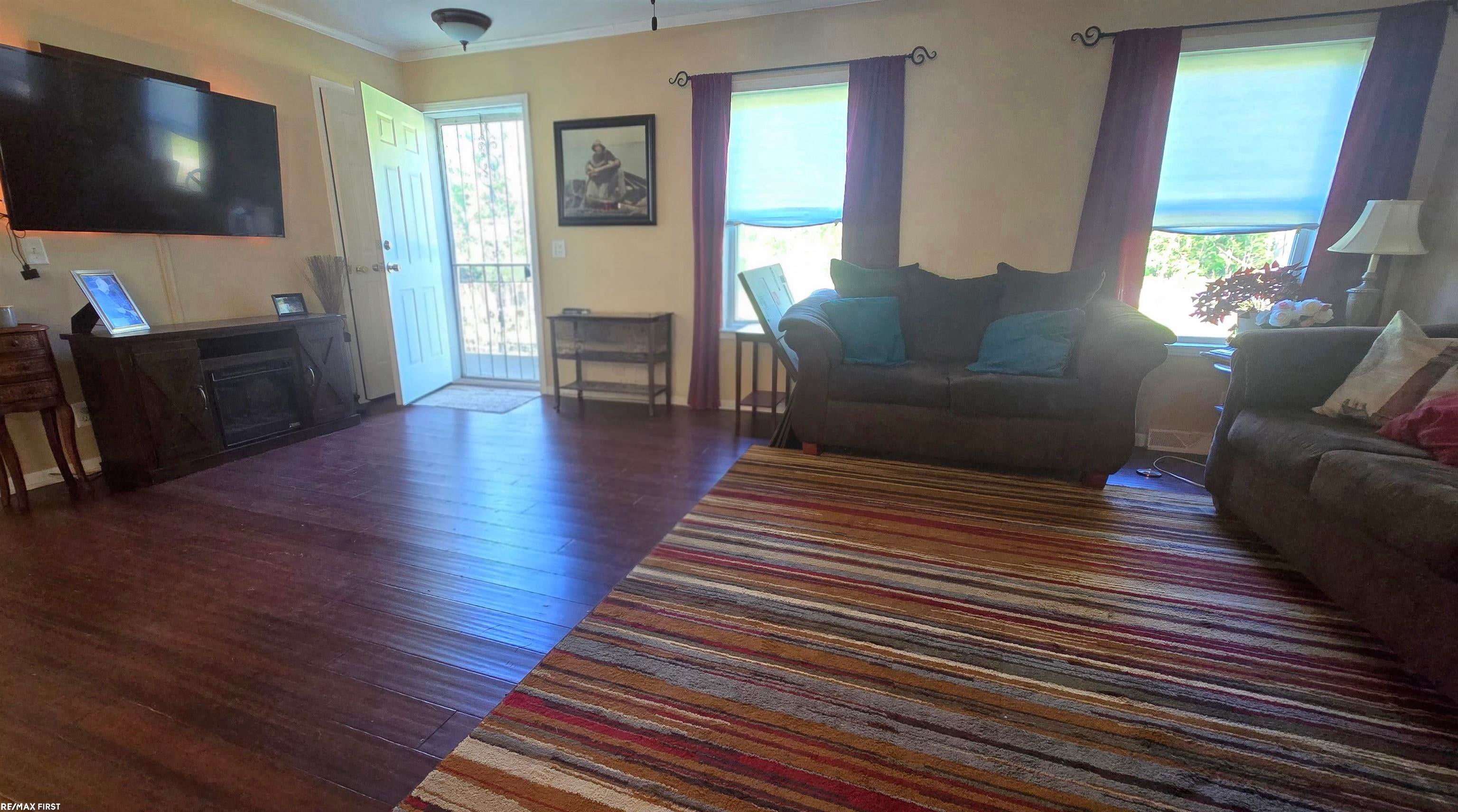 4431 County Line Road