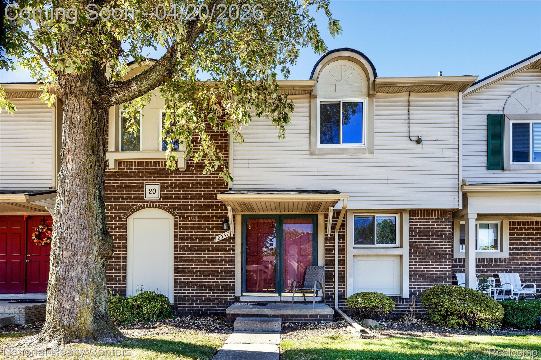 2057 W FRANKLIN Drive