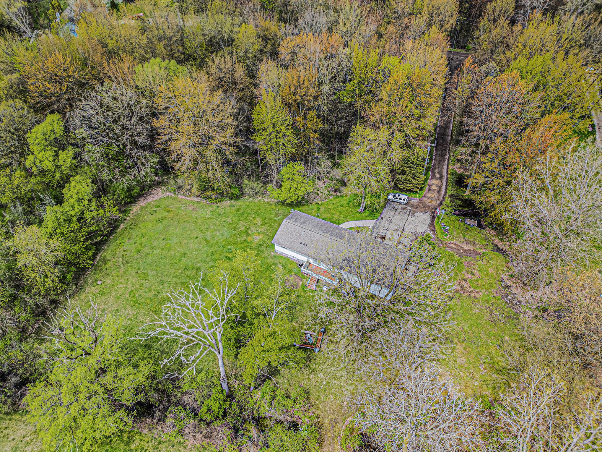 Brandon Charter Township, Michigan 48371, United States, 4 Bedrooms Bedrooms, ,3 BathroomsBathrooms,Residential,Pending,124935