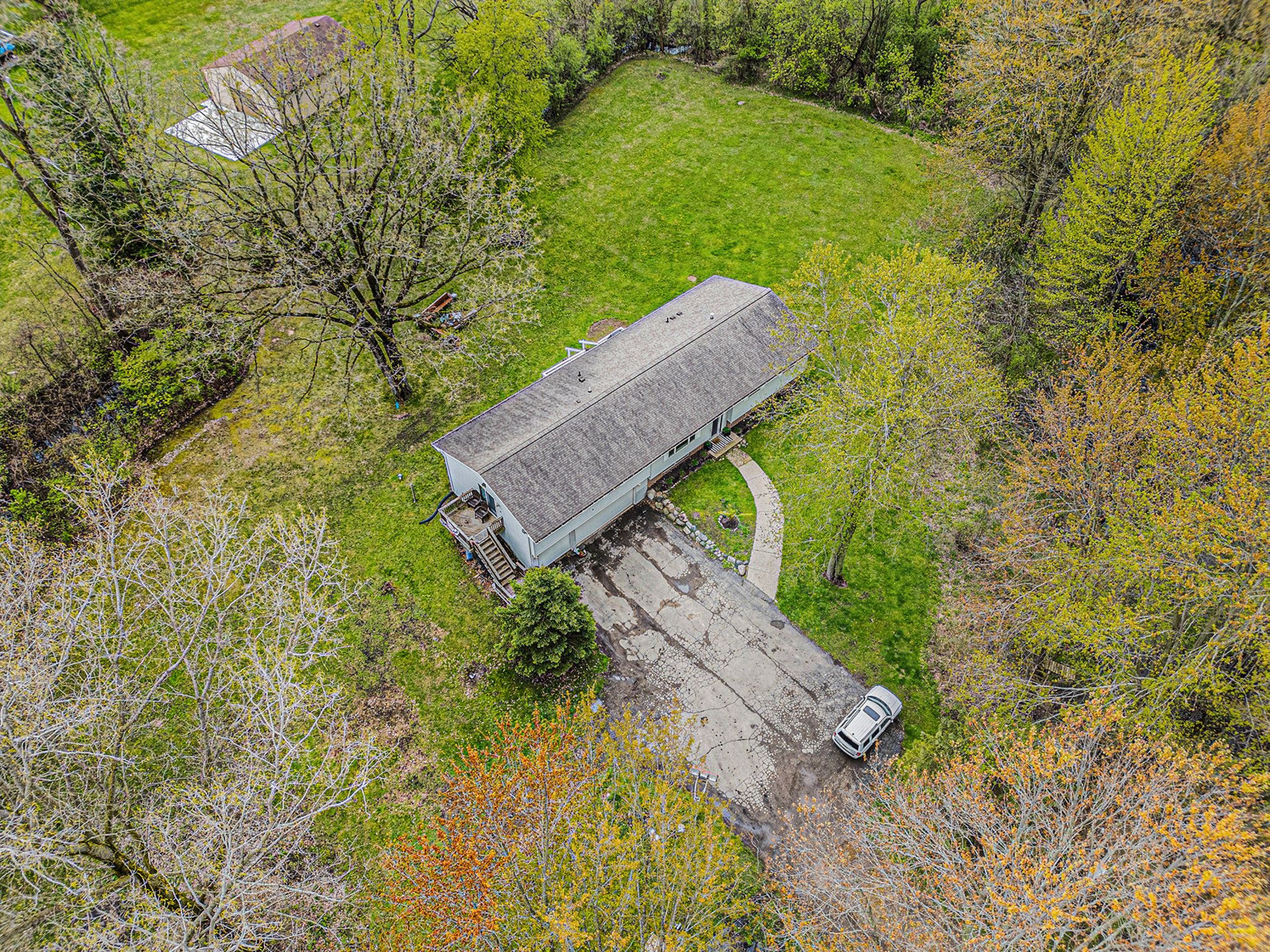 Brandon Charter Township, Michigan 48371, United States, 4 Bedrooms Bedrooms, ,3 BathroomsBathrooms,Residential,Pending,124935