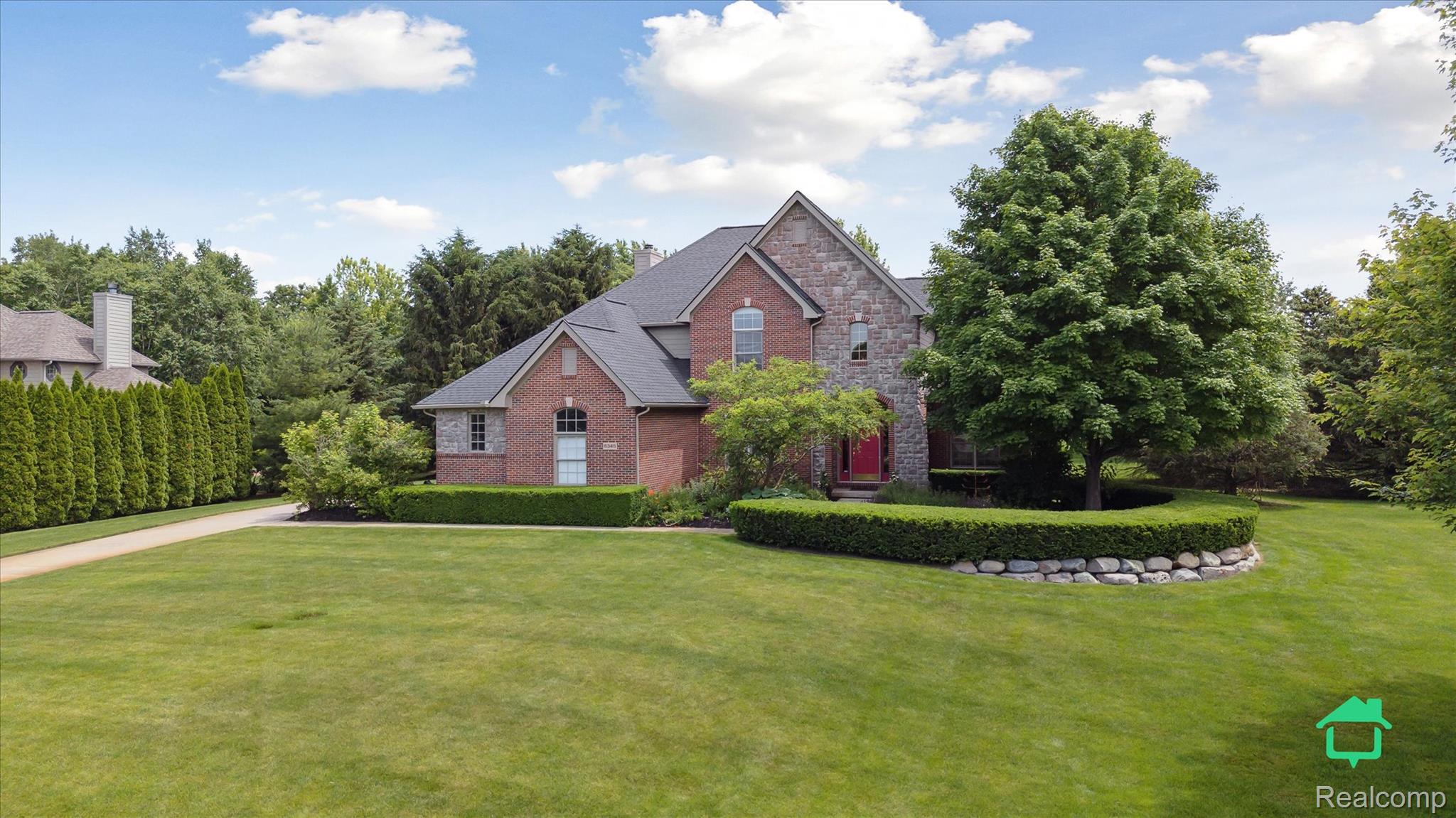 6345 Brookview Drive