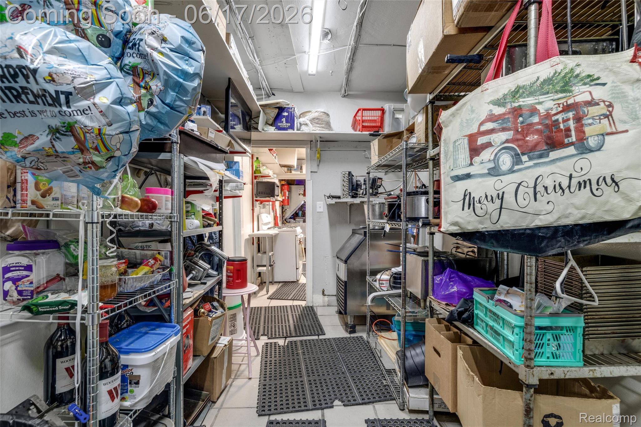 844 E 10 Mile Road