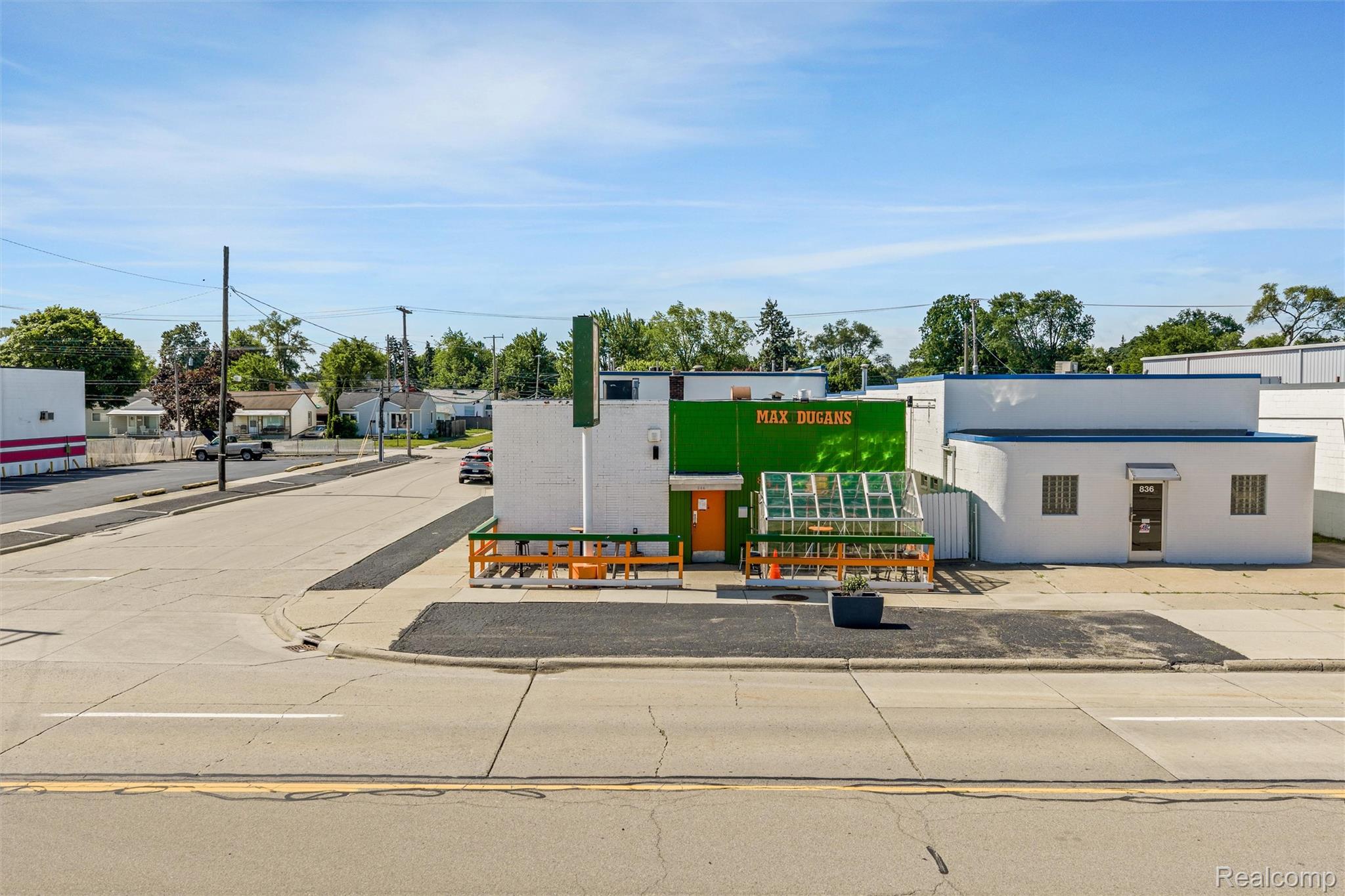 844 E 10 Mile Road