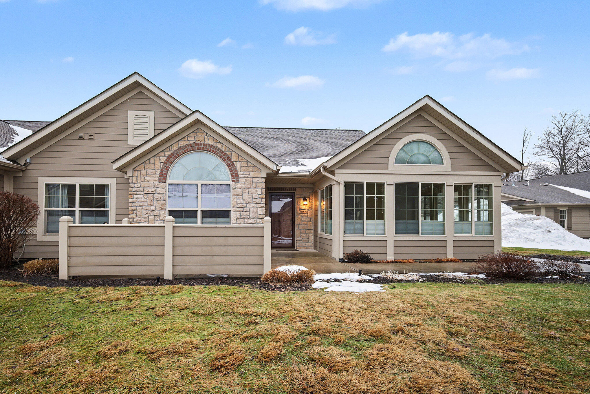 5335 Mapleside Lane SW