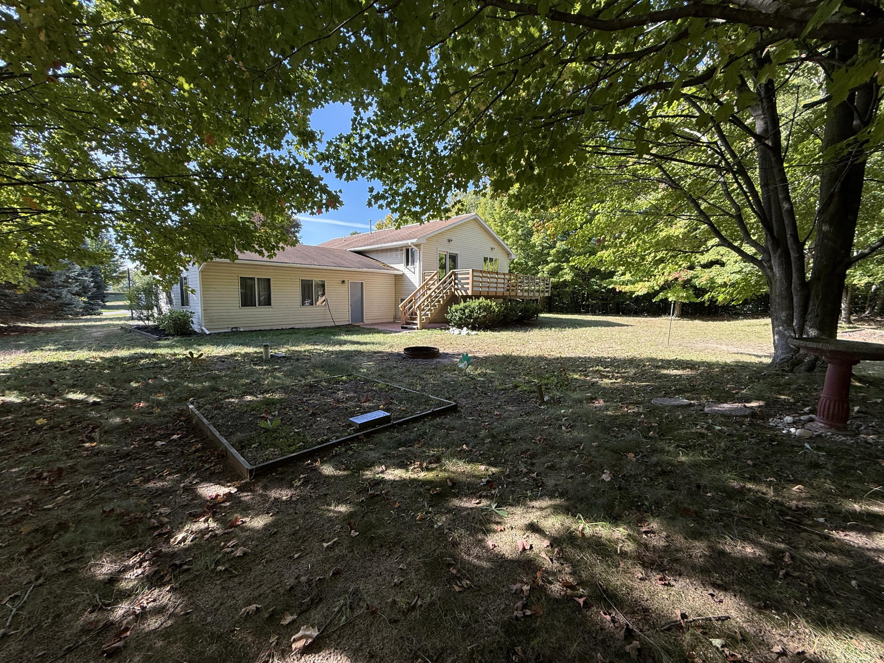 7412 Forest Lodge Road