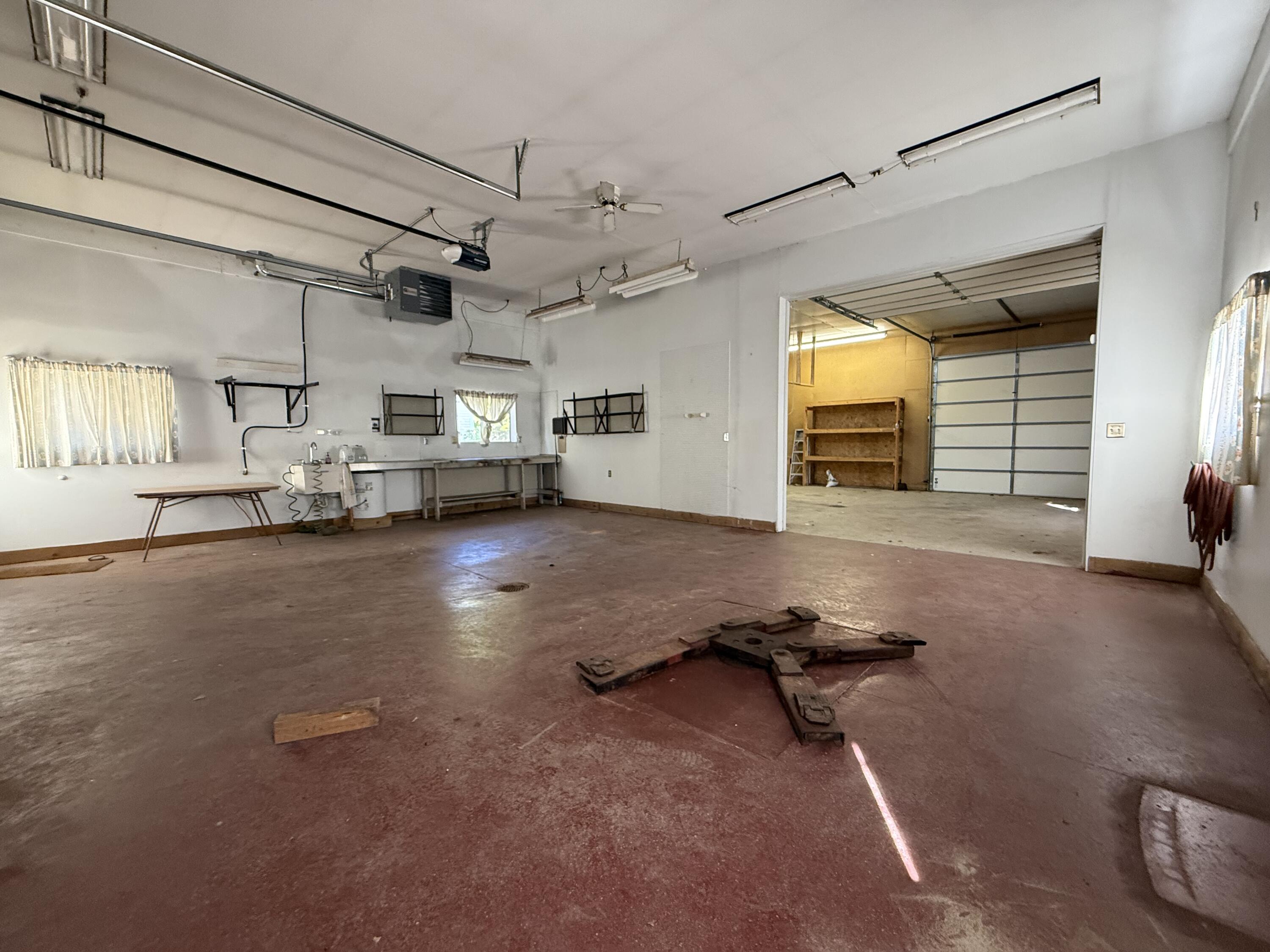 7412 Forest Lodge Road