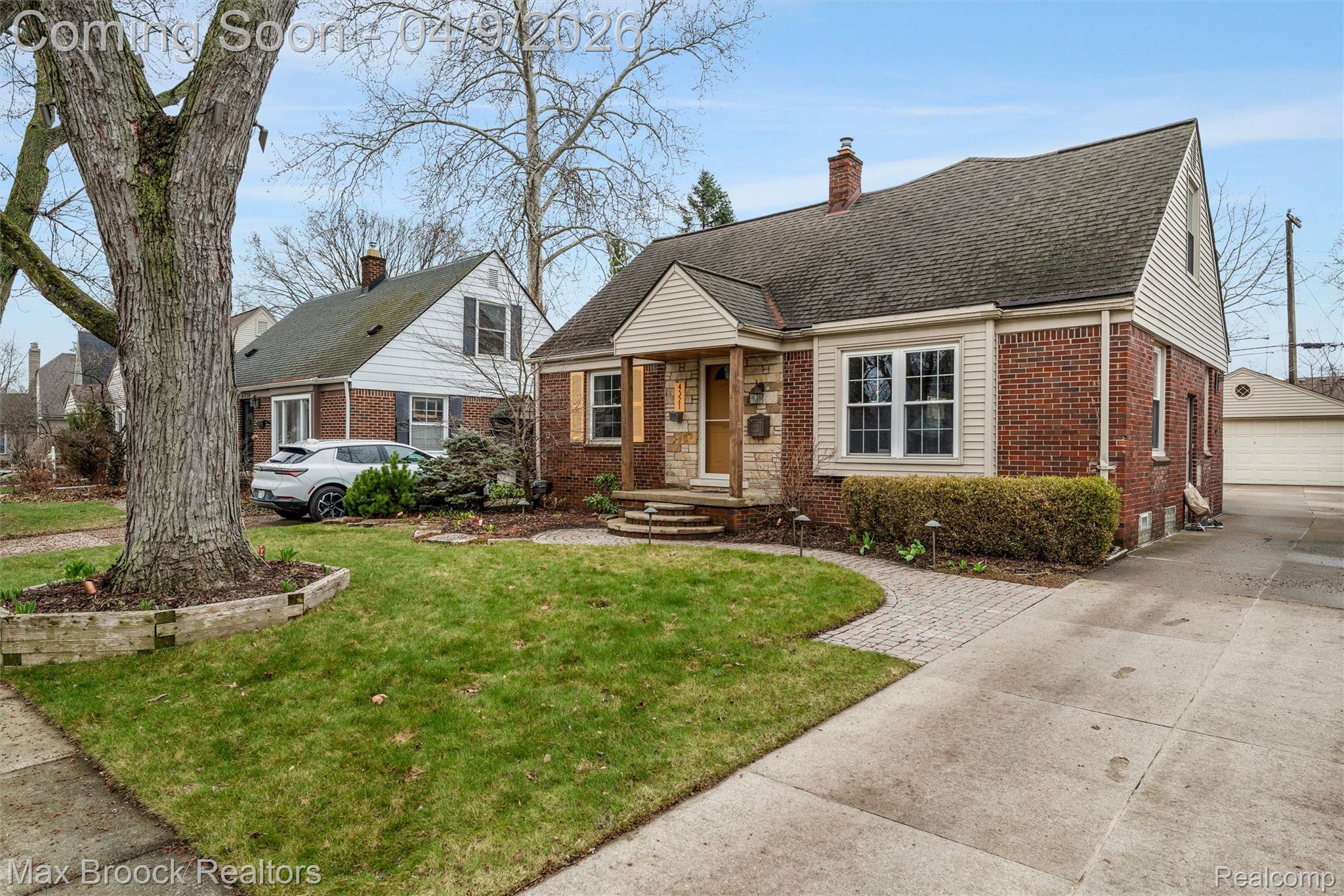 4321 Robinwood Avenue