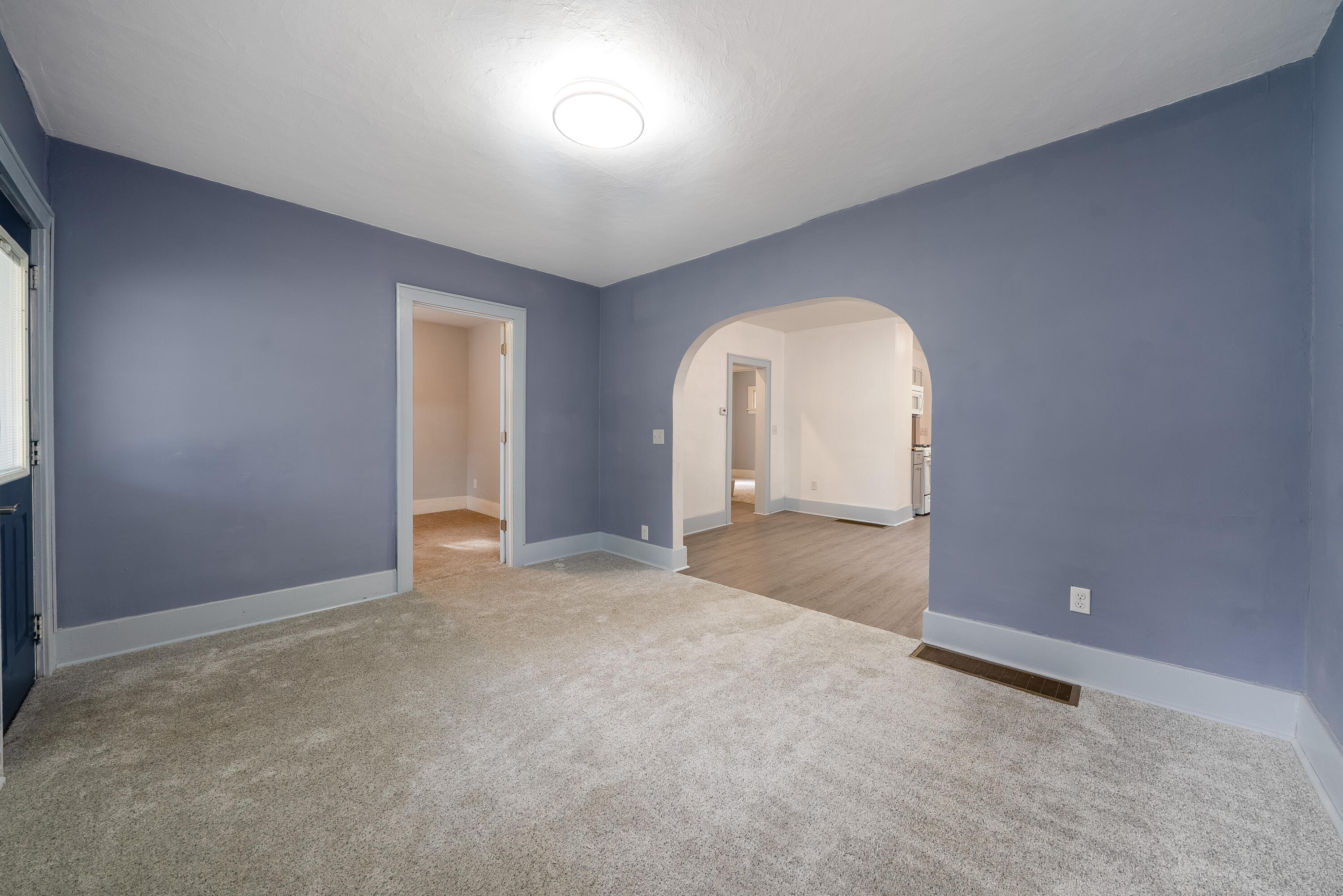 942 Ada Avenue