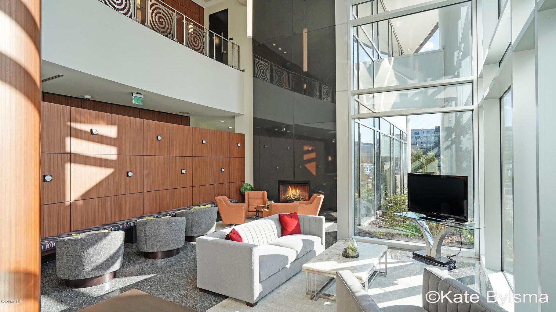 335 Bridge Street NW 602