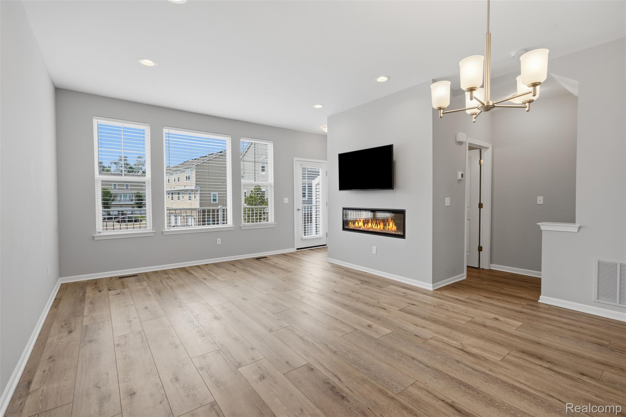 544 Anne Avenue