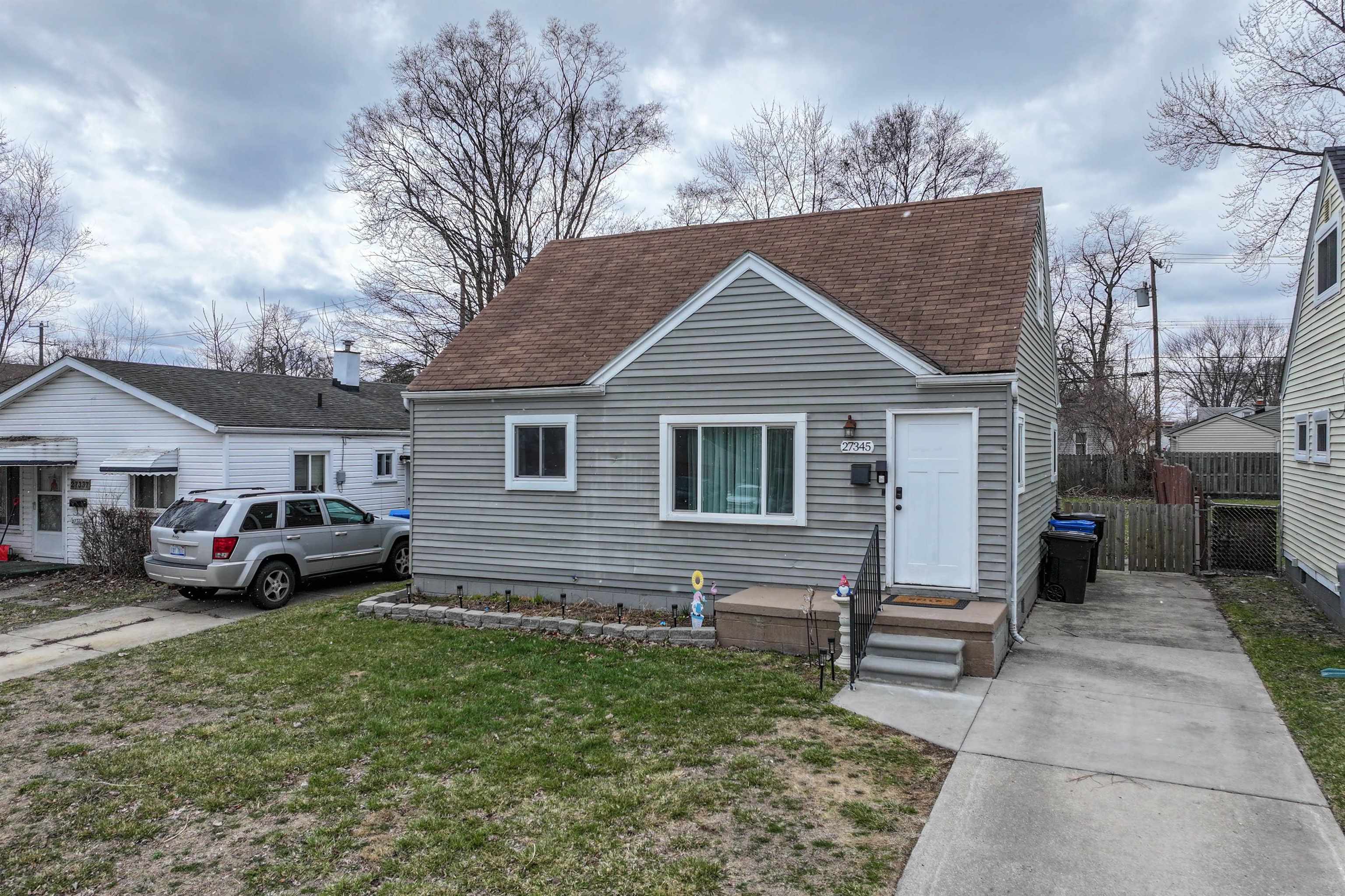 27345 Palmer Street Street