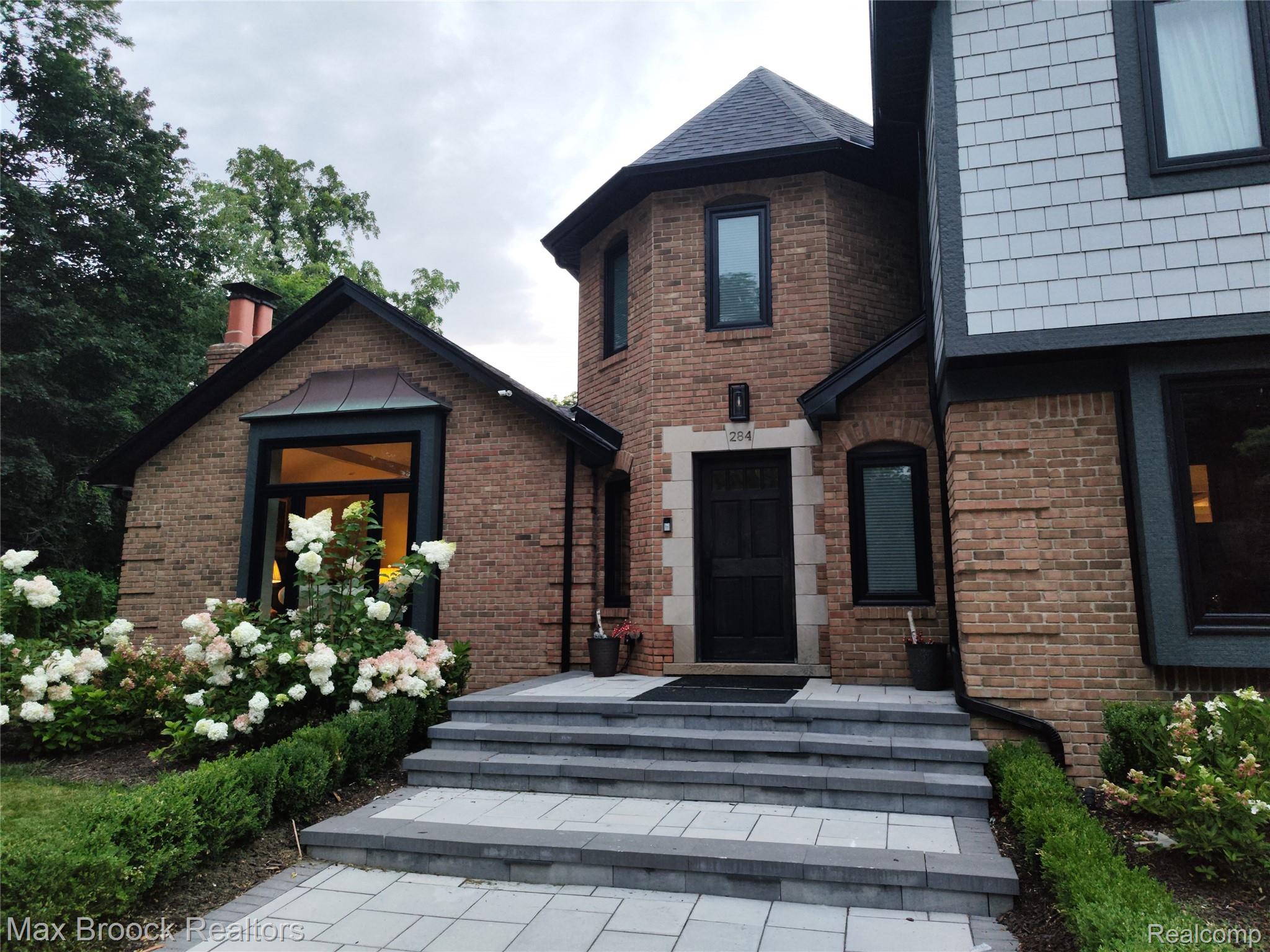 284 Woodwind Drive
