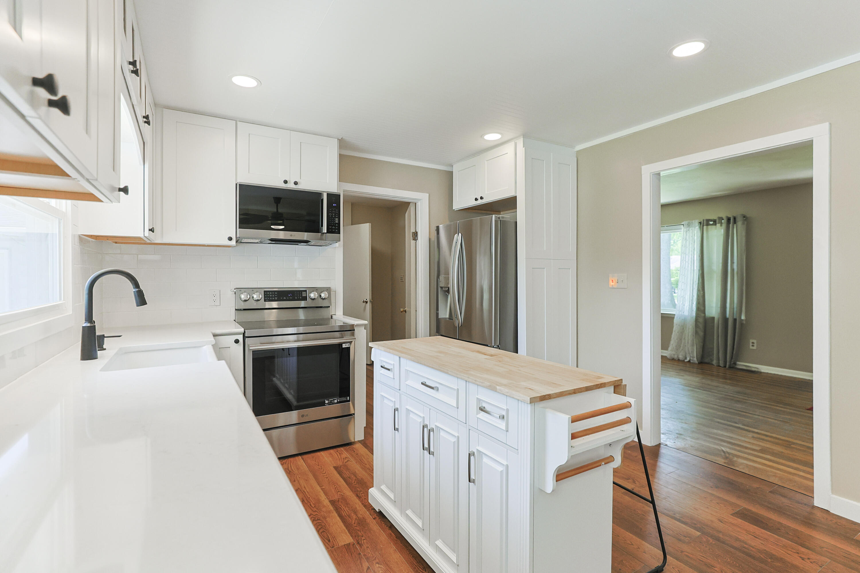 3011 Adams Road