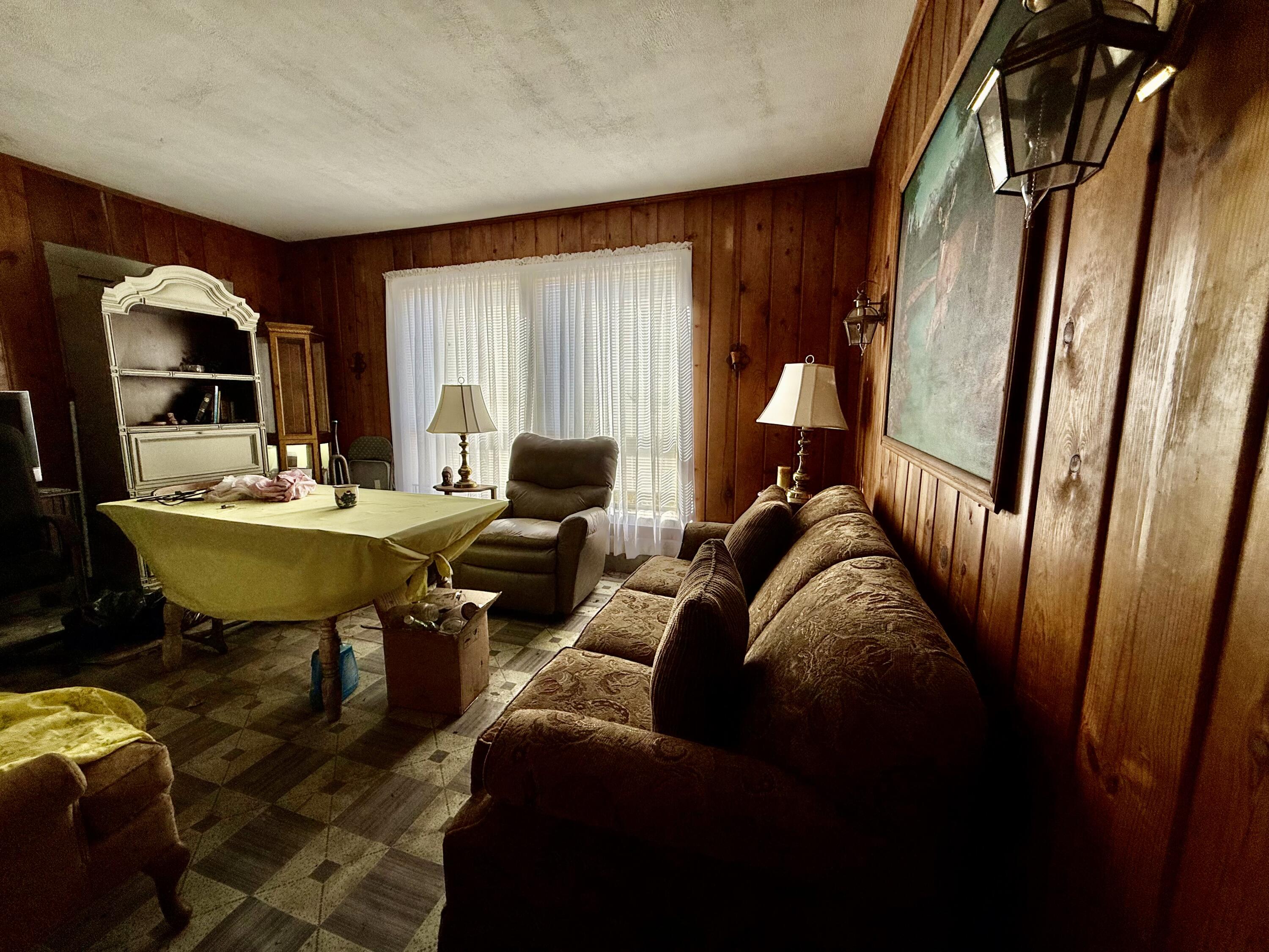 6812 3rd Choice Street