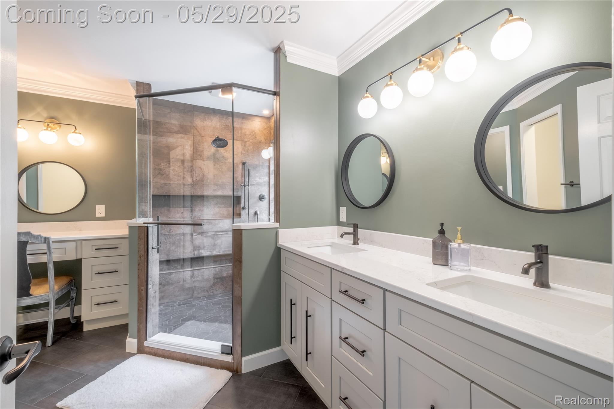 Howell City, Michigan 48843, United States, 3 Bedrooms Bedrooms, ,4 BathroomsBathrooms,Residential,Pending,137948