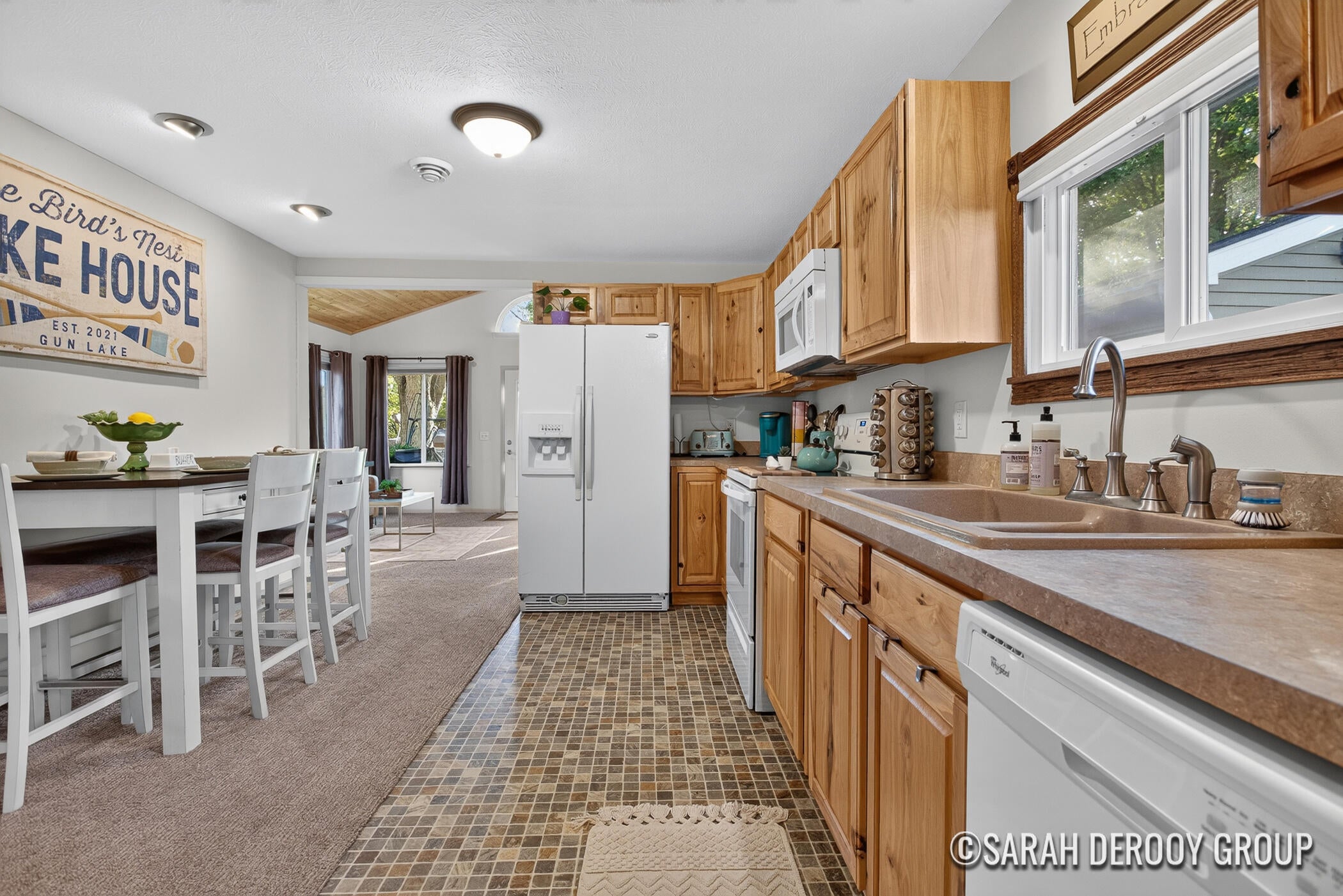 4111 E Joy Road