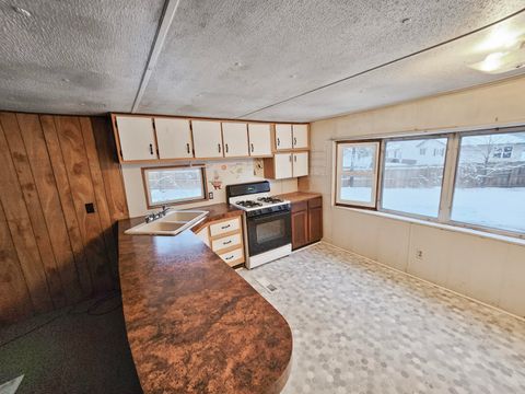 A home in MapleGroveTownship_Manistee
