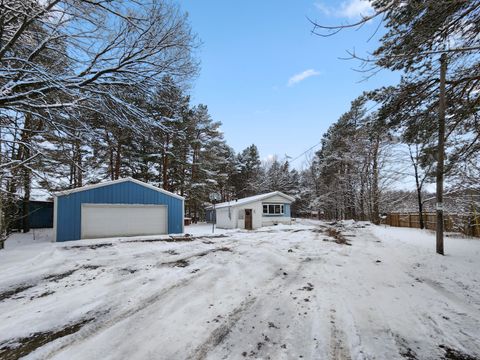 A home in MapleGroveTownship_Manistee