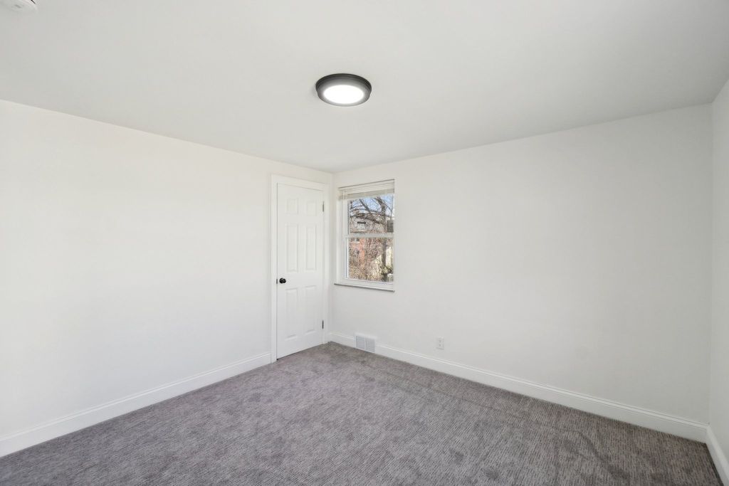 listing image 30