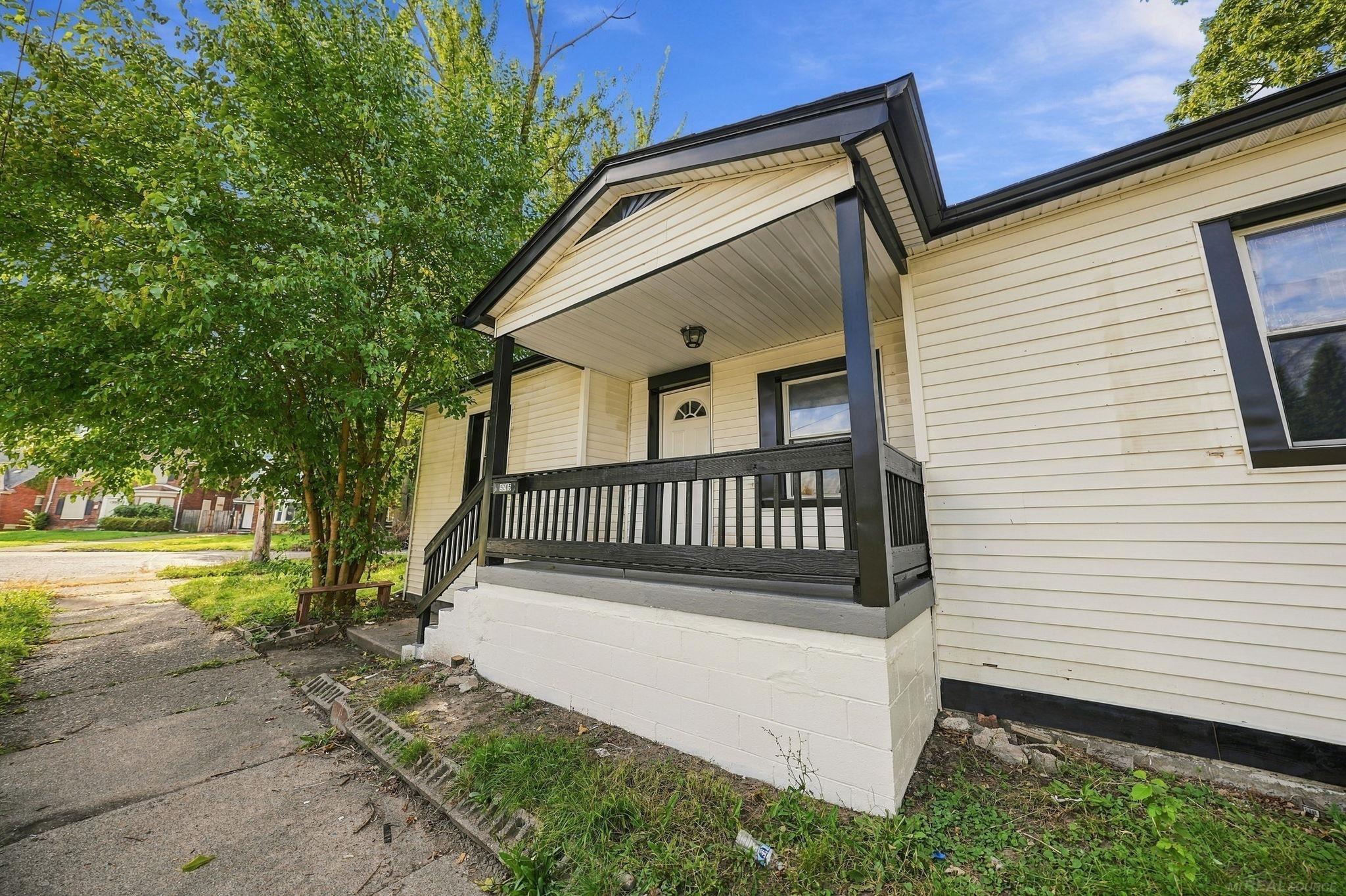 9205 King Richard Street