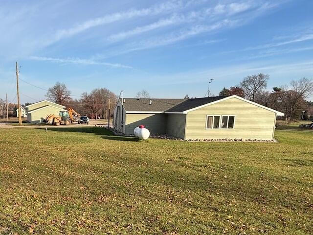 1637 N State Road N