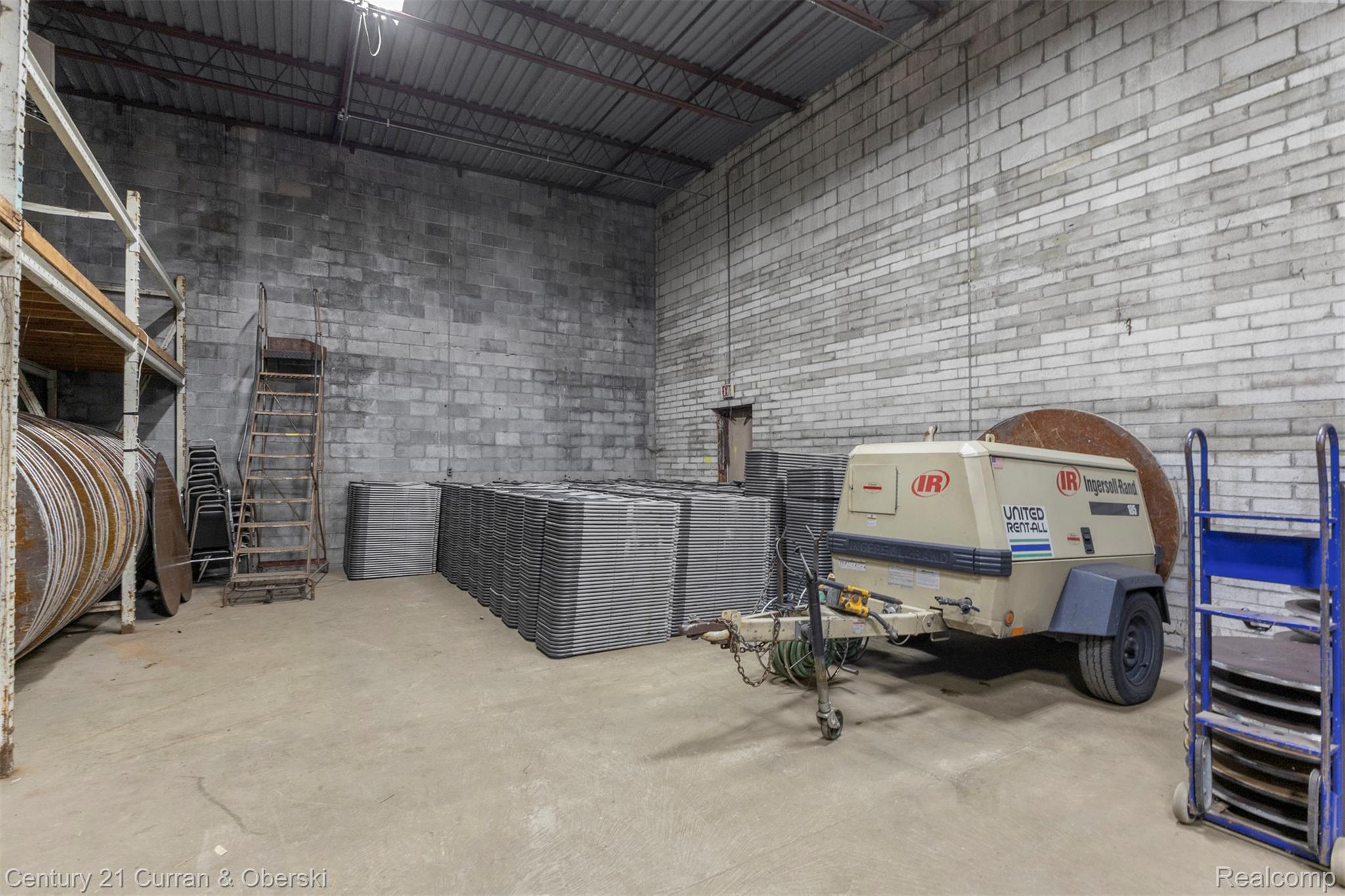 24134 W Warren Street