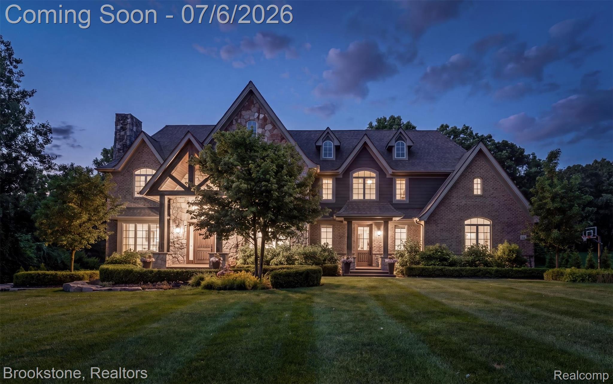 5458 Boulderwood Ridge