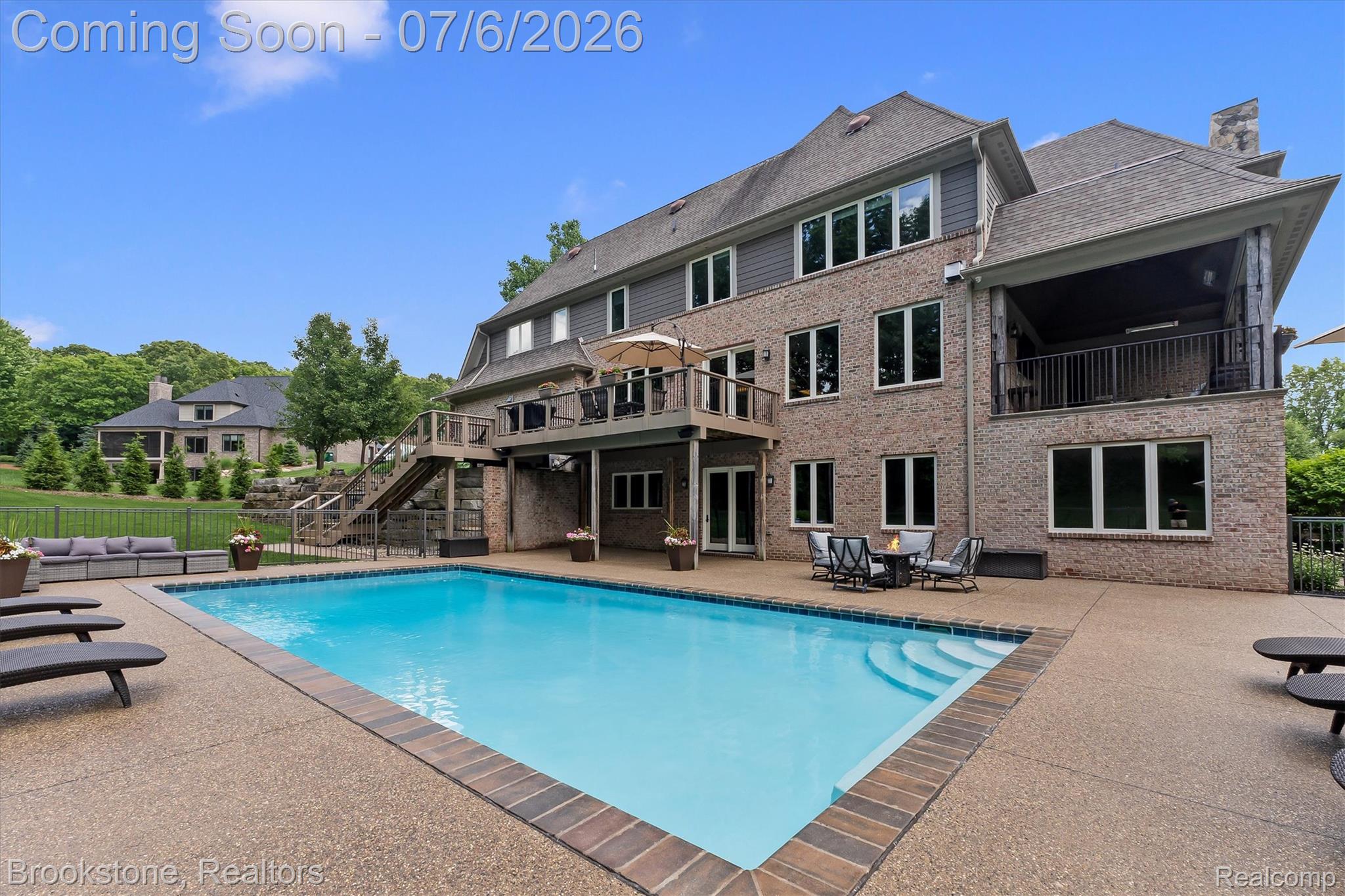 5458 Boulderwood Ridge