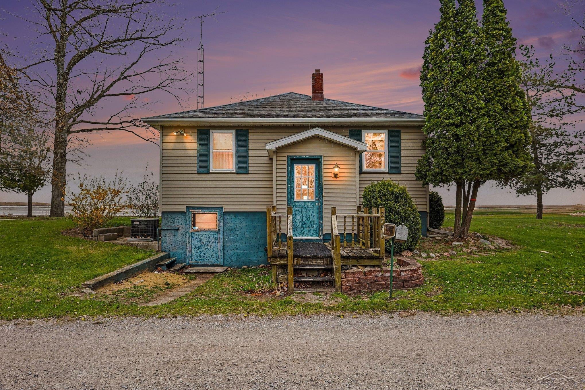 2788 N Saginaw Bay Shore Drive