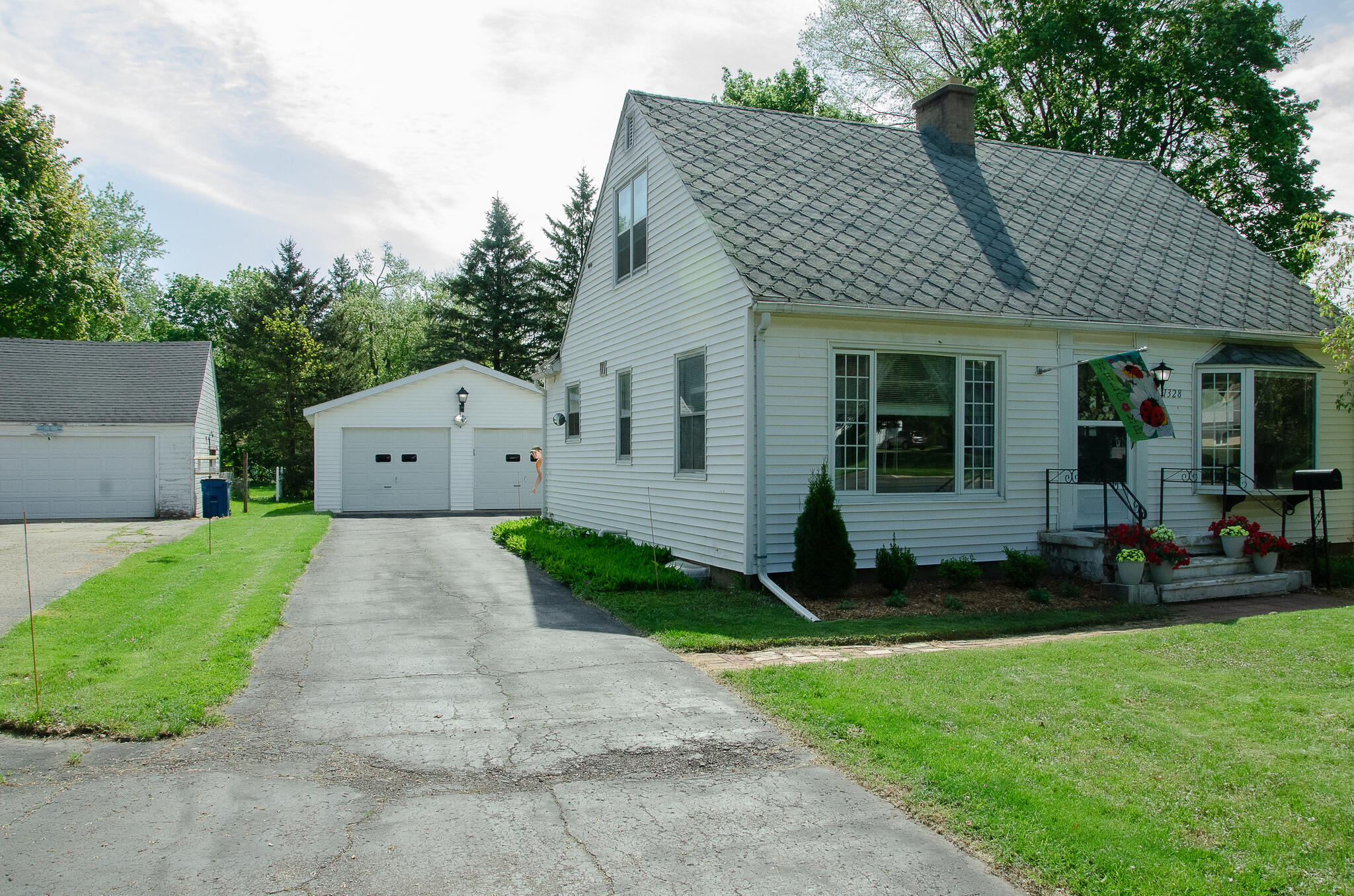 1328 Nichols Road