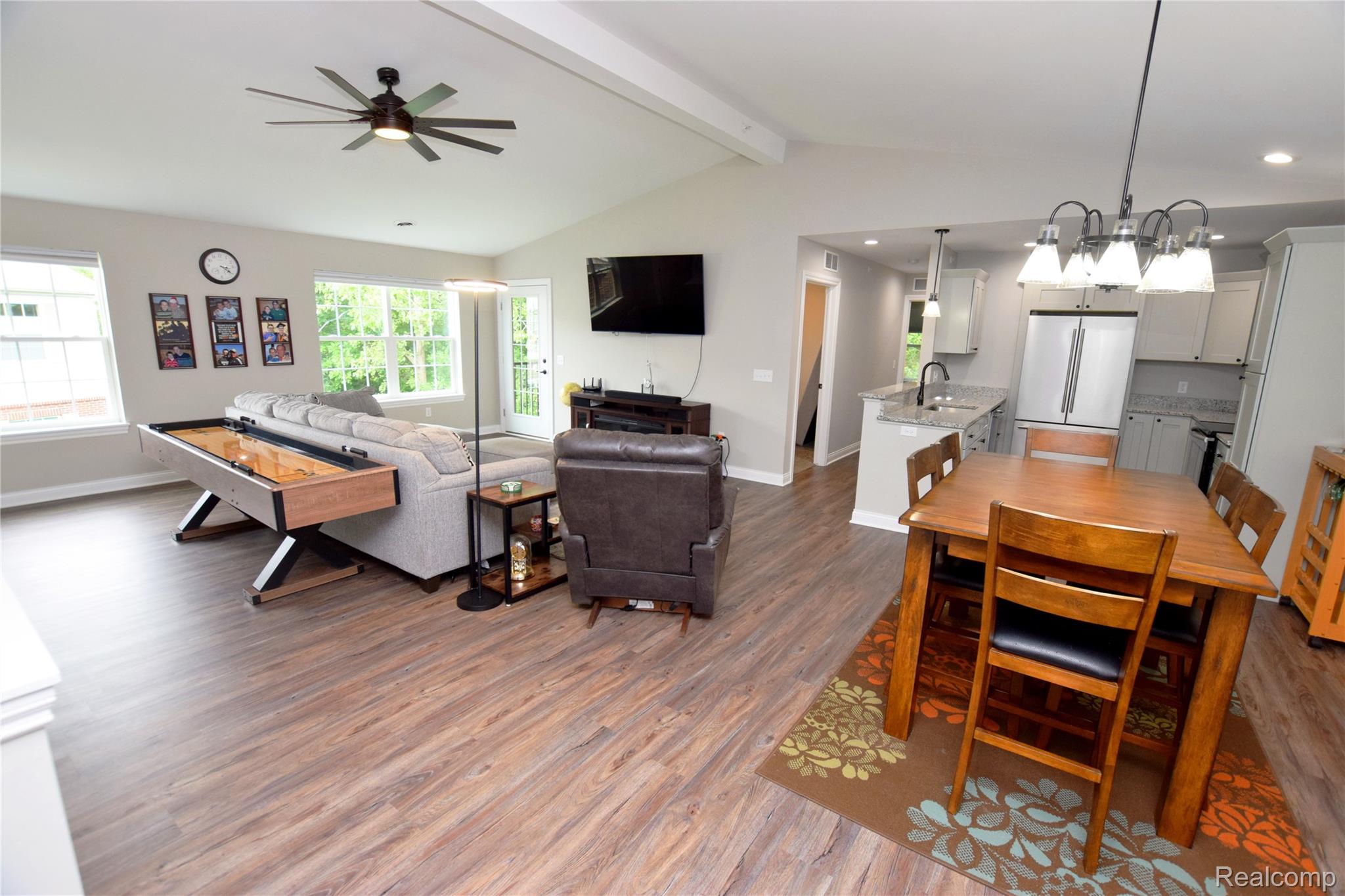 899 Watercress Lane