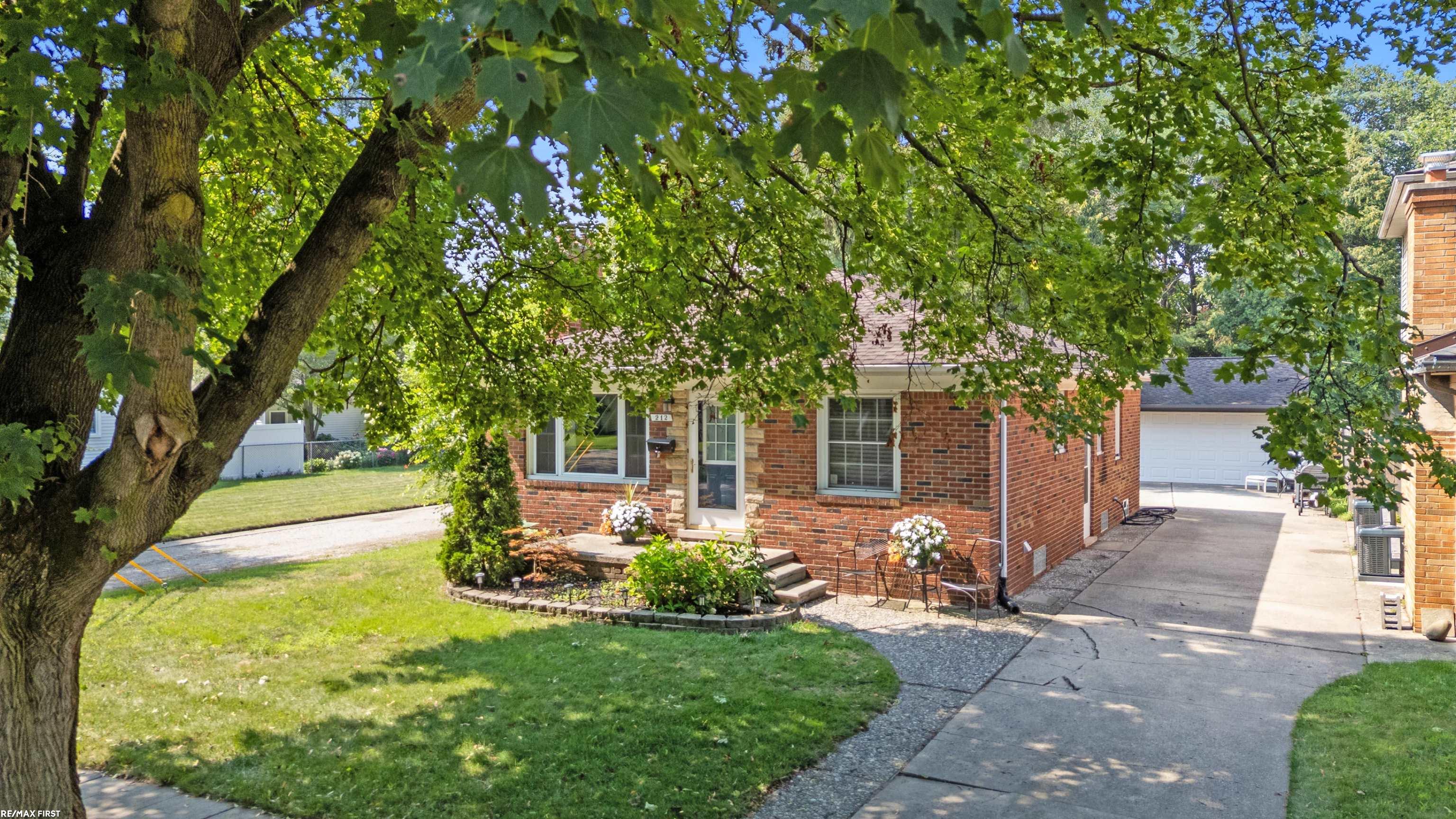 212 Riverside Drive
