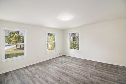 Tiny photo for 4841 Leesburg Drive, West Bloomfield Charter Township, MI 48323 (MLS # 5050203270)