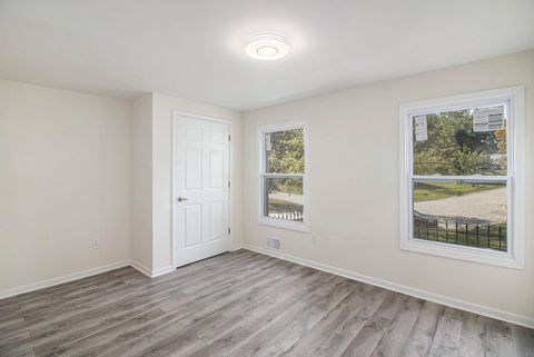 Tiny photo for 4841 Leesburg Drive, West Bloomfield Charter Township, MI 48323 (MLS # 5050203270)