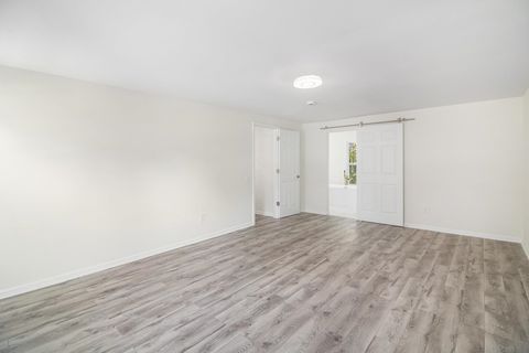 Tiny photo for 4841 Leesburg Drive, West Bloomfield Charter Township, MI 48323 (MLS # 5050203270)