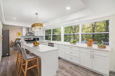 Tiny photo for 4841 Leesburg Drive, West Bloomfield Charter Township, MI 48323 (MLS # 5050203270)