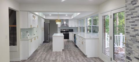 Tiny photo for 4841 Leesburg Drive, West Bloomfield Charter Township, MI 48323 (MLS # 5050203270)