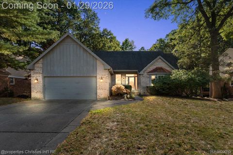 6835 High Ridge Road West Bloomfield Charter Township MI 48324