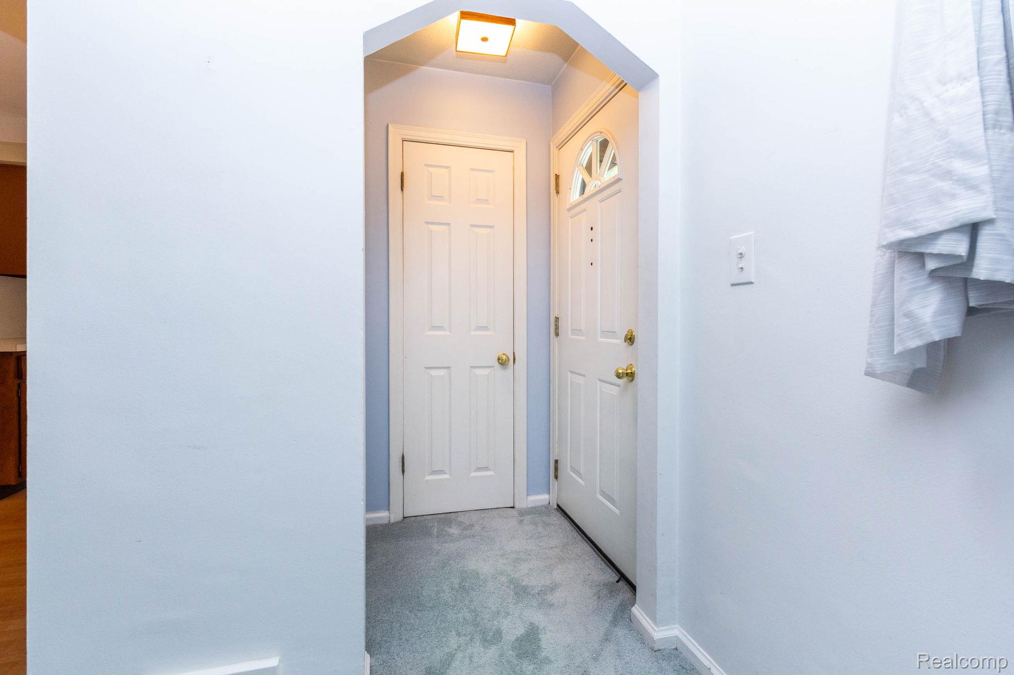 15087 Thomas Avenue