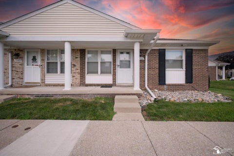 Photo of 17400 Rudgate Street, Southgate City, MI 48195 (MLS # 57050214703)